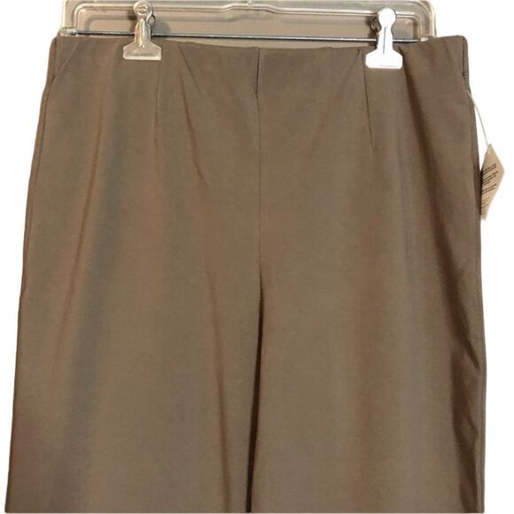 L.L.Bean brown lyrca pants. Size Medium - Picture 2 of 13